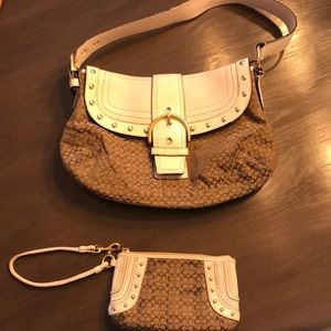 Coach purse and wristlet matching set. Slightly used, good condition.
